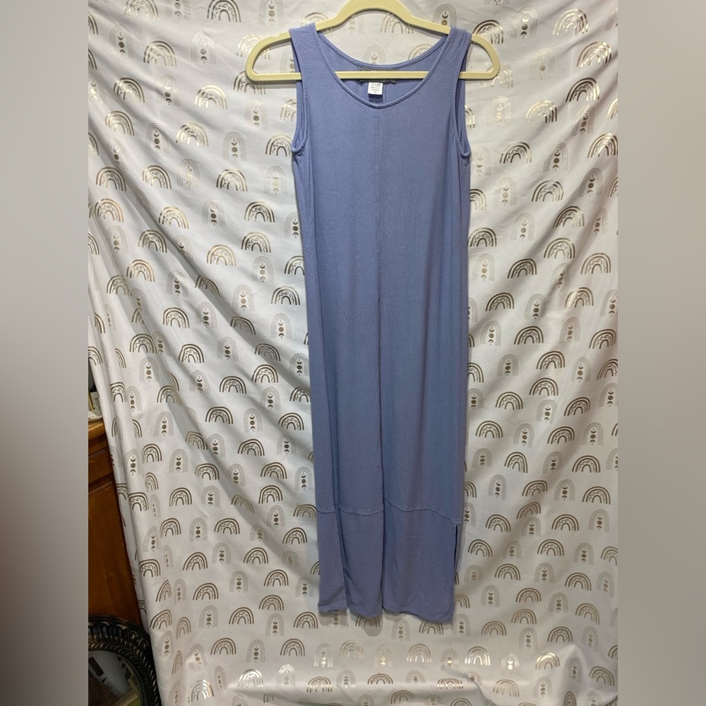 Sleeveless Lavender Maxi Dress